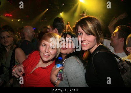 Clubbers dancing at the Last night at Turnmills, The Heavently Get Together, London, UK, 22.3.08 Stock Photo