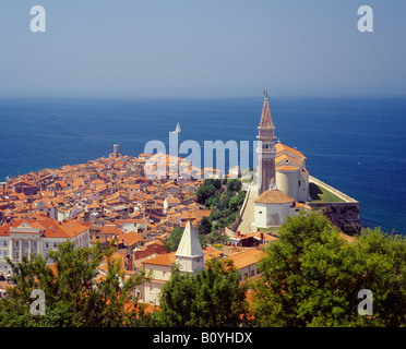 Piran, Primorska, Slovenia. View of the town showing the and Cathedral of St George, Stolna Cerkev Sv Jurija. Stock Photo