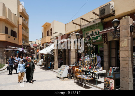 Shops in the bazaar, Sharia al Souk, Luxor, Nile Valley, Egypt Stock Photo