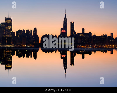 MIDTOWN SKYLINE  HUDSON RIVER MANHATTAN NEW YORK USA Stock Photo