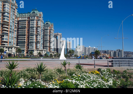 PUERTO PACIFICO BUILDINGS WATERFRONT PROMENADE  VINA DEL MAR CHILE Stock Photo