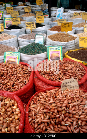 March 12, 2006 - Egyptian spice bazaar at Eminönü in the Turkish city of Istanbul. Stock Photo