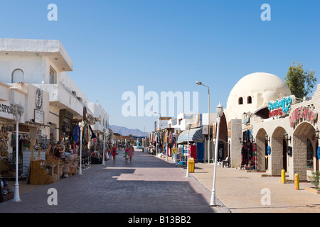 Shops in Mashraba district of Asilah, Dahab, Gulf of Aqaba, Red Sea Coast, South Sinai, Egypt Stock Photo