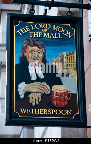 a pub sign in London Stock Photo