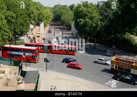 Traffic on Hyde Park Corner, London Stock Photo
