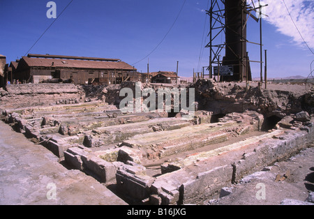 Furnaces in abandoned nitrate mining town of Humberstone, near Iquique, Chile Stock Photo