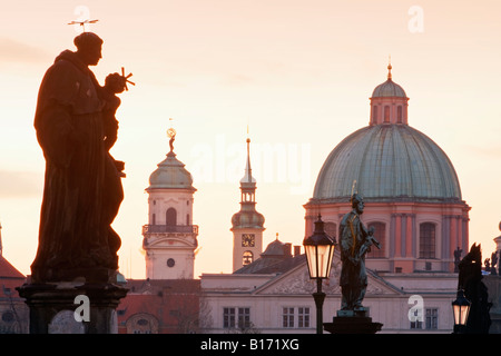 CZECH REPUBLIC PRAGUE CHARLES BRIDGE AT DAWN SPIRES OF THE OLD TOWN Stock Photo