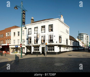 Golden Lion pub in centre of Romford Stock Photo
