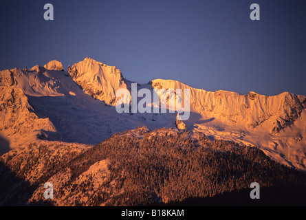 The Tantalus Range at sunrise Coast Mountains, British Columbia, Canada. Stock Photo