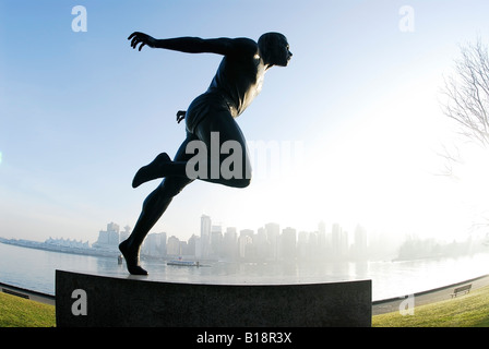 Harry Winston Jerome statue, British Columbia's athlete of the century, recipient of 1971 Order of Canada, Stanley Park, Vancouv Stock Photo