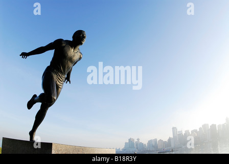 Harry Winston Jerome statue, British Columbia's athlete of the century, recipient of 1971 Order of Canada, Stanley Park, Vancouv Stock Photo