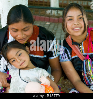 Girls selling souvenirs Merida capital of the Yucatan state Mexico The first Spanish city built in this part of Mexico Stock Photo