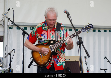 Man playing Gibson Les Paul Standard electric guitar Stock Photo