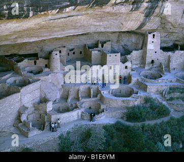 CLIFF PALACE THE LARGEST CLIFF DWELLING IN NORTH AMERICA MESA VERDE NATIONAL PARK COLORADO Stock Photo