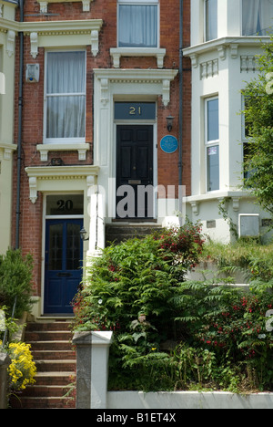 Blue plaque for John Logie Baird who demonstrated the first television images in 1923 at 21 Linton Crescent Hastings East Sussex Stock Photo