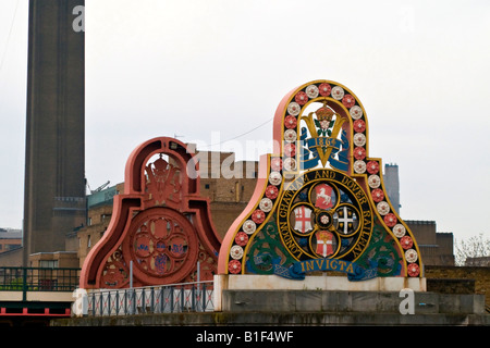 Crest of the London, Chatham, & Dover Railway on the first Blackfriars Railway Bridge, London England Stock Photo