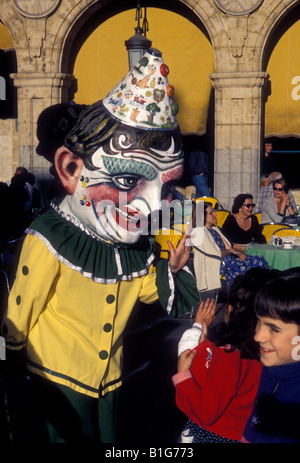 Spaniards, Spanish people, Juan Sahagun festival, Plaza Mayor, Salamanca, Salamanca Province, Castile-Leon, Spain, Europe Stock Photo