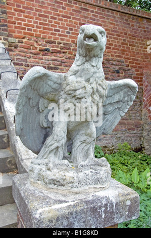 Stone statue of eagle on steps Waterlow Park Highgate London England UK Stock Photo