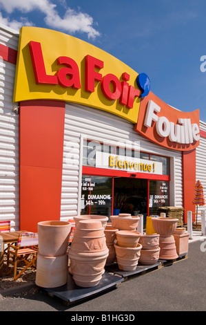 'La Foir Fouille' logo, commercial store sign, France. Stock Photo