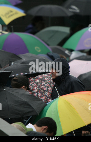 Rain stops play on Centre Court at the Wimbledon tennis championships, London, SW19 Stock Photo
