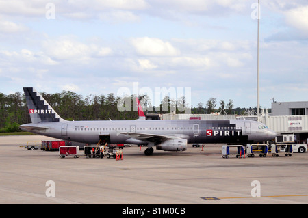 Spirit jet aircraft airliner departs Orlando International Airport Stock Photo