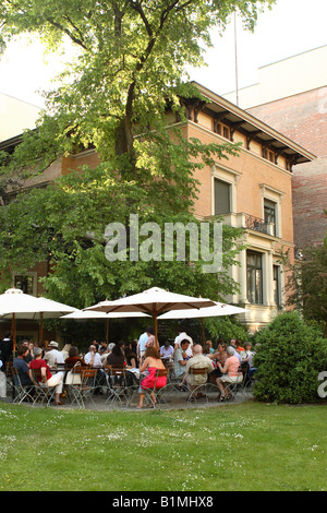 Berlin Germany the elegant open air Cafe Wintergarten in the Literaturhaus on Fasanenstrasse near Kurfurstendamm Stock Photo