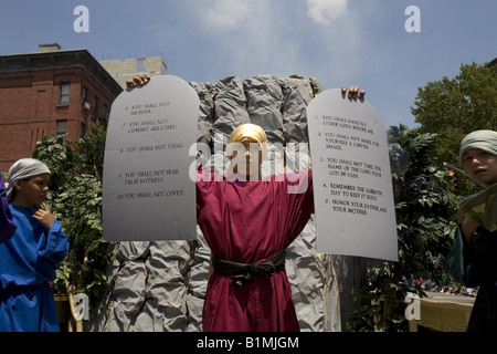 Evangelical Children's Parade marches alongThird Avenue in the East Harlem section of Manhattan Stock Photo