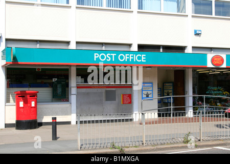 high street post office outlet bishops stortford Stock Photo: 18282791 ...