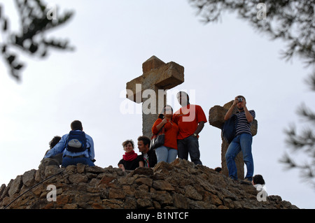 Park Guell, cross sculpture, Parc Guell, Barcelona, Spain Stock Photo