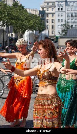 Belly dancers performing in Paris on the day of the Fête de la Musique 21st June 2008 Stock Photo