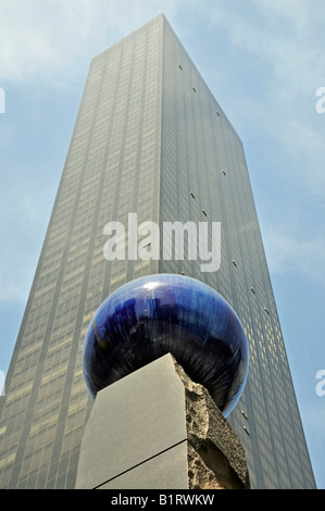 Raoul Wallenberg Memorial, The Trump World Tower, United Nations Plaza, Manhattan, New York City, USA Stock Photo