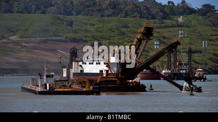 'The World Record Holding Dipper Dredge, the Rialto M. Christensen widens the Cuelbra Cut.' Stock Photo