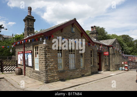 OXENHOPE STATION KEIGHLEY AND WORTH VALLEY STEAM RAILWAY SUMMER YORKSHIRE ENGLAND UNITED KINGDOM UK Stock Photo