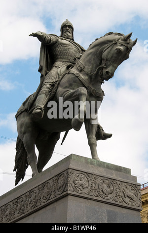 Statue (1954) of Prince Yuri Dolgorukiy, founder of Moscow.  Tverskaya Square, Moscow, Russia. Stock Photo