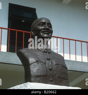 Taiwan.Statue Of General Chiang Kai-Shek, the wartime leader of 'free' China.He ledChina followingSunYatSen since 1925-1975. Stock Photo