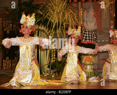 Female Balinese Legong Dancers - Ubud, Bali, Indonesia Stock Photo