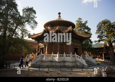 Tourists at the Pavilion of a Thousand Autumns in the Imperial Gardens Forbidden City Beijing China Stock Photo
