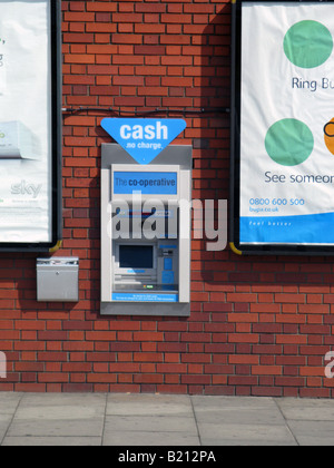 cashpoint in a supermarket Stock Photo - Alamy