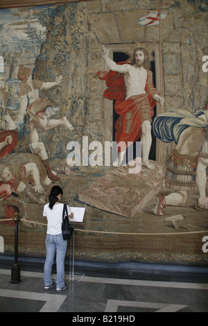 tourists in tapestry room, vatican museum, rome Stock Photo