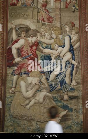 tourists in tapestry room, vatican museum, rome Stock Photo