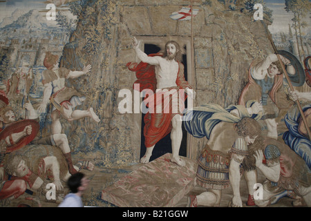 tourists in tapestry room, vatican museum, rome Stock Photo