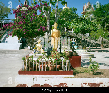 Buddhas at Khao Takiab temple complex Stock Photo