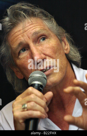 Roger Waters talking to the press Stock Photo