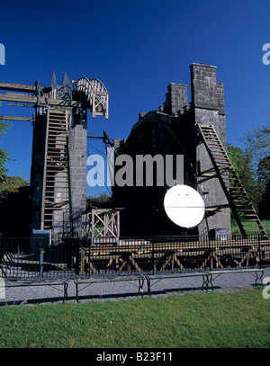 birr castle demense,birr, county offaly, ireland sits between the two pillars that raise and lowers it largest 72 inch telescope Stock Photo