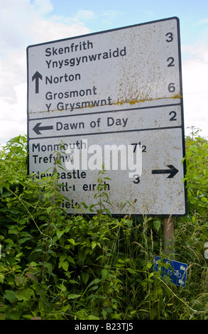 Road sign in Monmouthshire countryside to the poetically named Dawn of Day Stock Photo