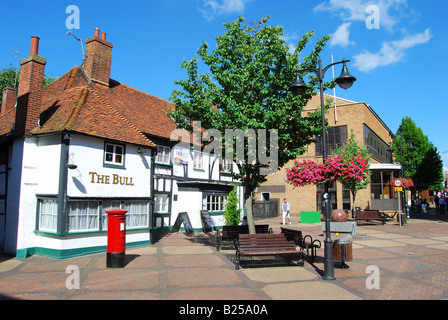 Bull Inn, High Street, Bracknell, Berkshire, England, United Kingdom Stock Photo