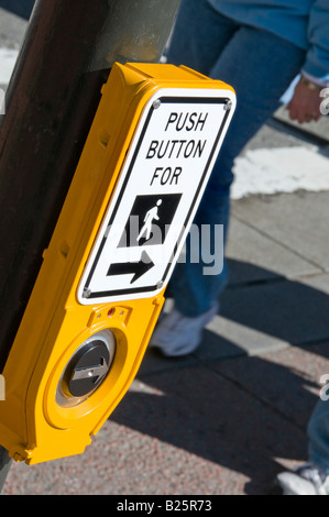 Walk Left Button Pedestrian cross walk button on El Paseo Drive, Palm Desert California ...