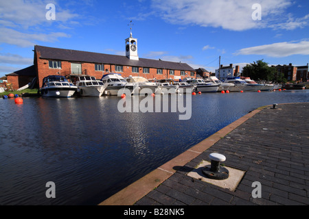 Stourport Yacht Club at Stourport Basin, Stourport on Severn, Worcestershire, England Stock Photo