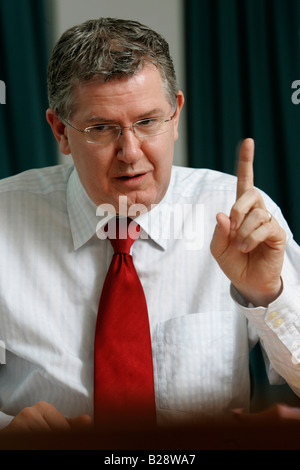 ANDY KERR MSP FOR EAST KILBRIDE AND FORMER MINISTER FOR HEALTH FAVOURITE TO SUCCEED WENDY ALEXANDER AS THE LEADER OF THE SCOTTIS Stock Photo