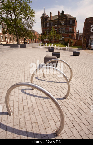 UK Tyne and Wear Sunderland Sunniside metal and water street sculpture Stock Photo